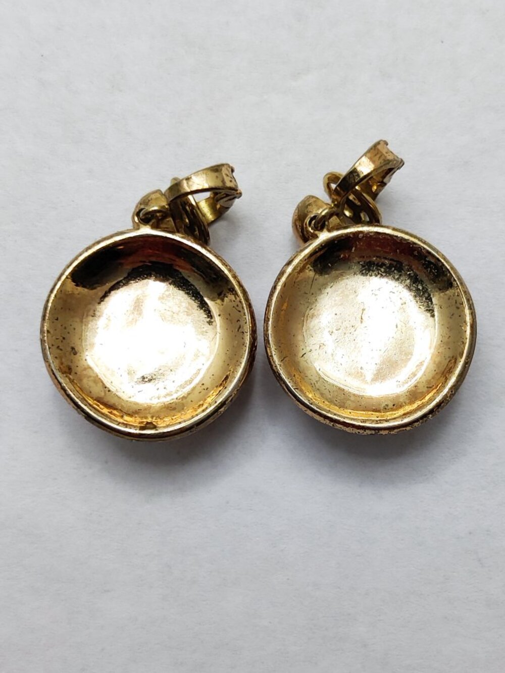 VTG Signed 50s Crown Trifari Gold Tone Red Thermoset Choker Earrings Bracelet - Picture 6 of 12